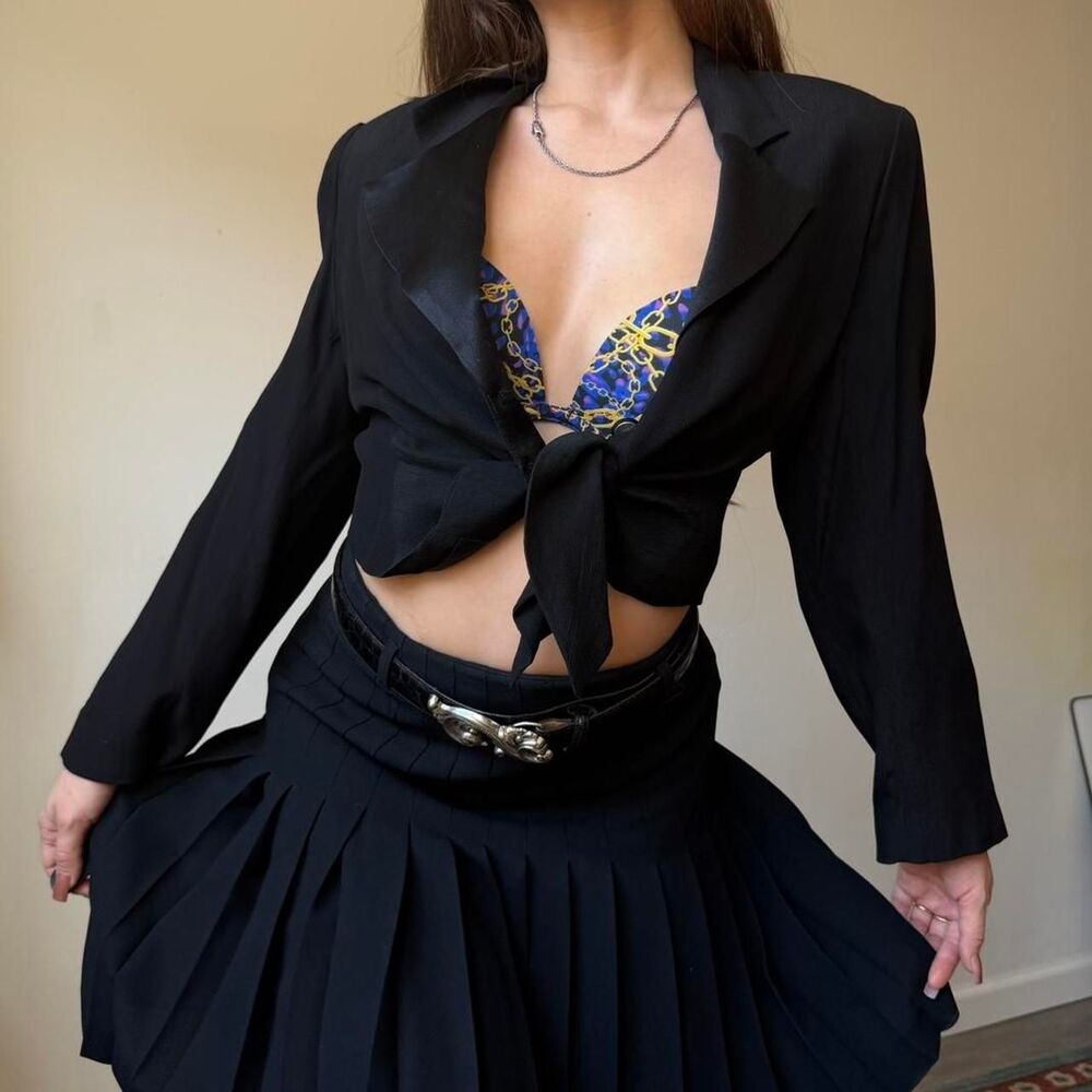Vintage 80s black cropped blazer